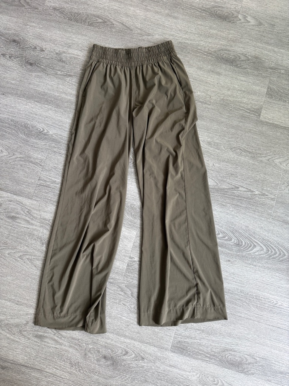 Women’s Vuori Villa Olive Wide leg Pants